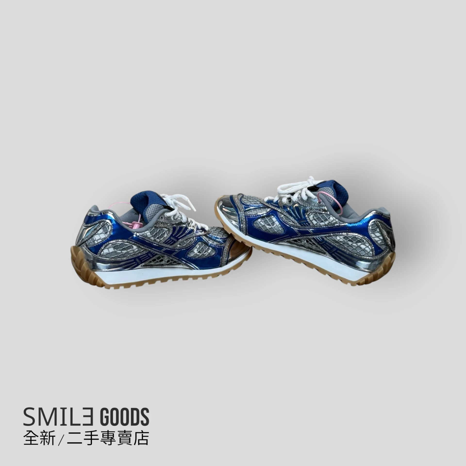 [SMILE]Bottega Veneta BV Orbit 銀藍色鐳射運動鞋