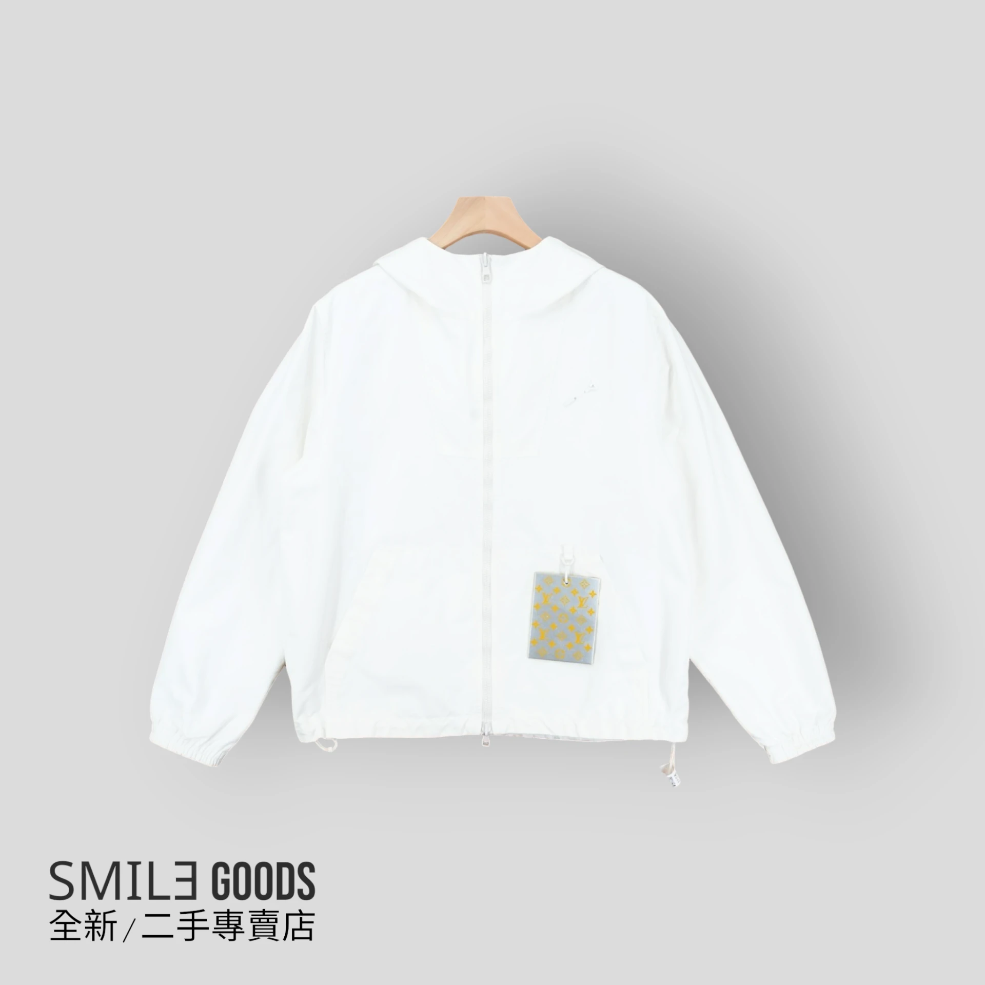 [SMILE]LV Louis Vuitton 別針滿logo 雙面穿衝鋒衣 白色