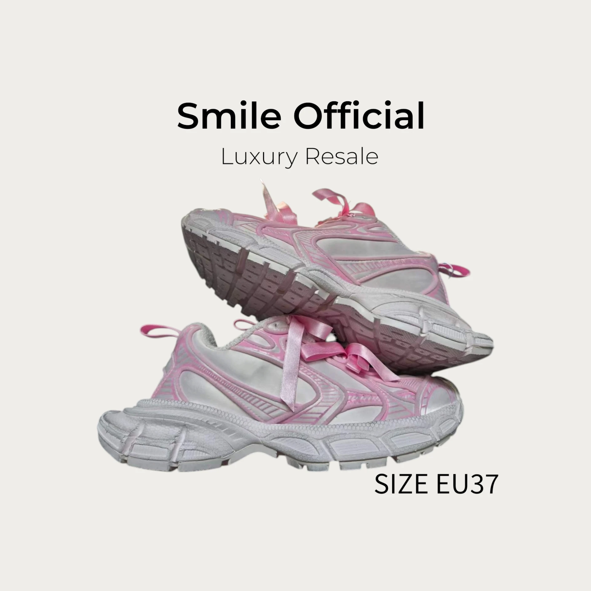 [SMILE] 巴黎世家BALENCIAGA 3XL 新款白粉蝴蝶結