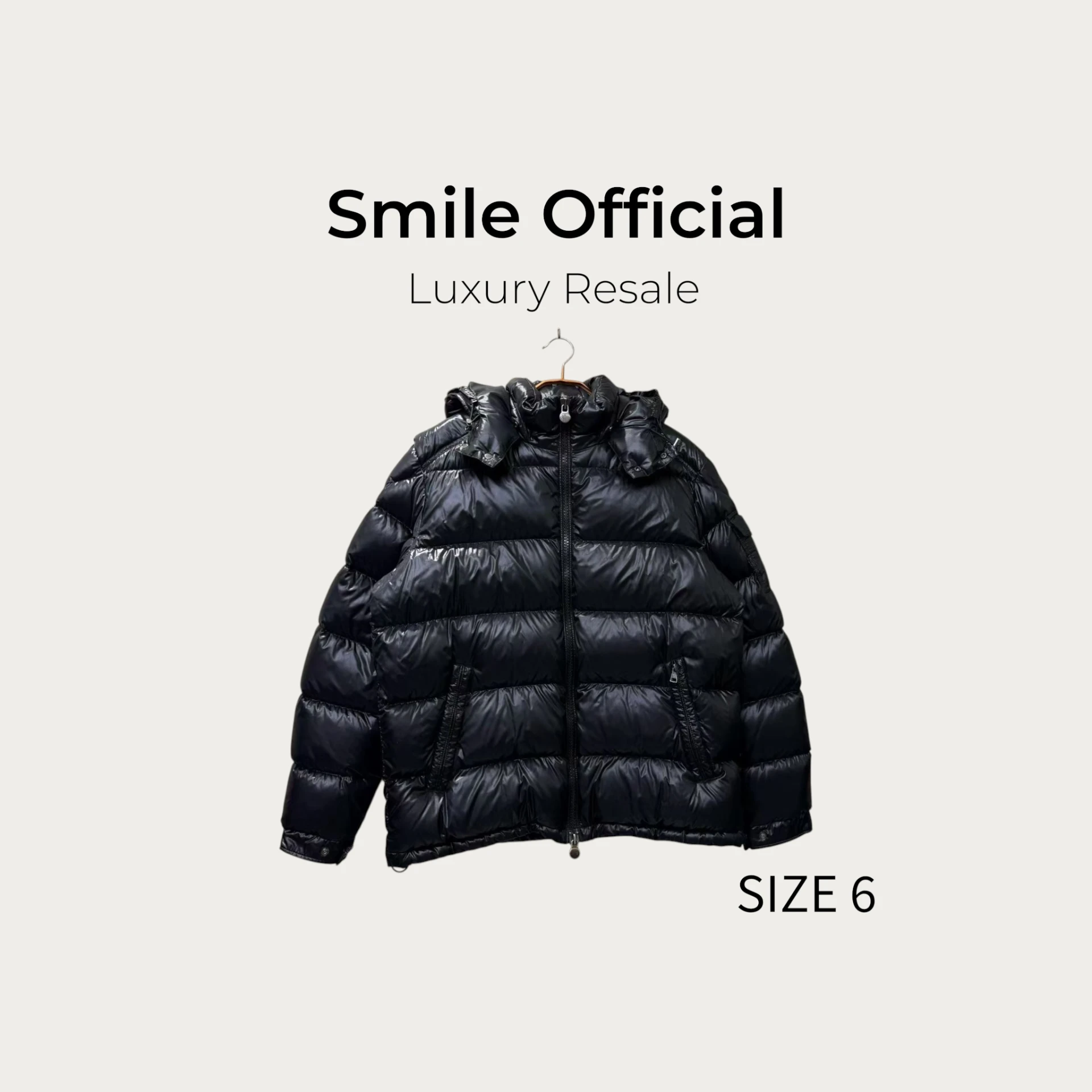 [SMILE]MONCLER MAYA 黑色側標羽絨服