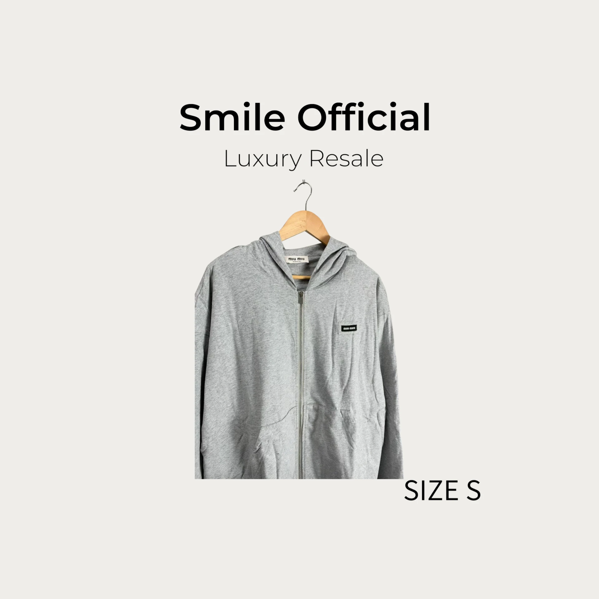 [SMILE] Miu Miu灰色字母連帽拉鍊夾克