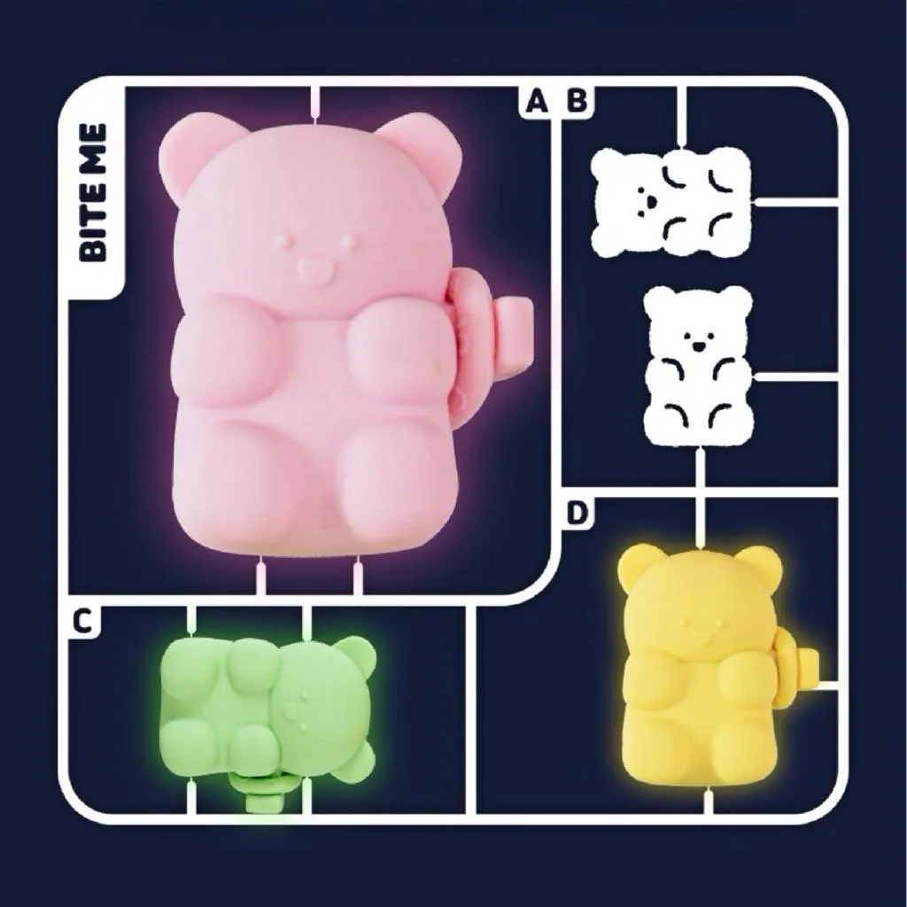 BITE ME 閃閃熊 LED散步燈