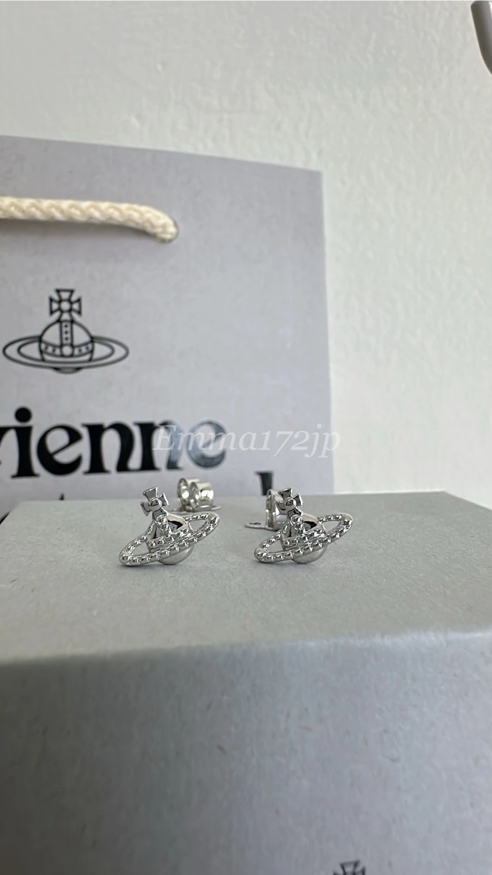 VIVIENNE WESTWOOD*在途* FARAH 耳環