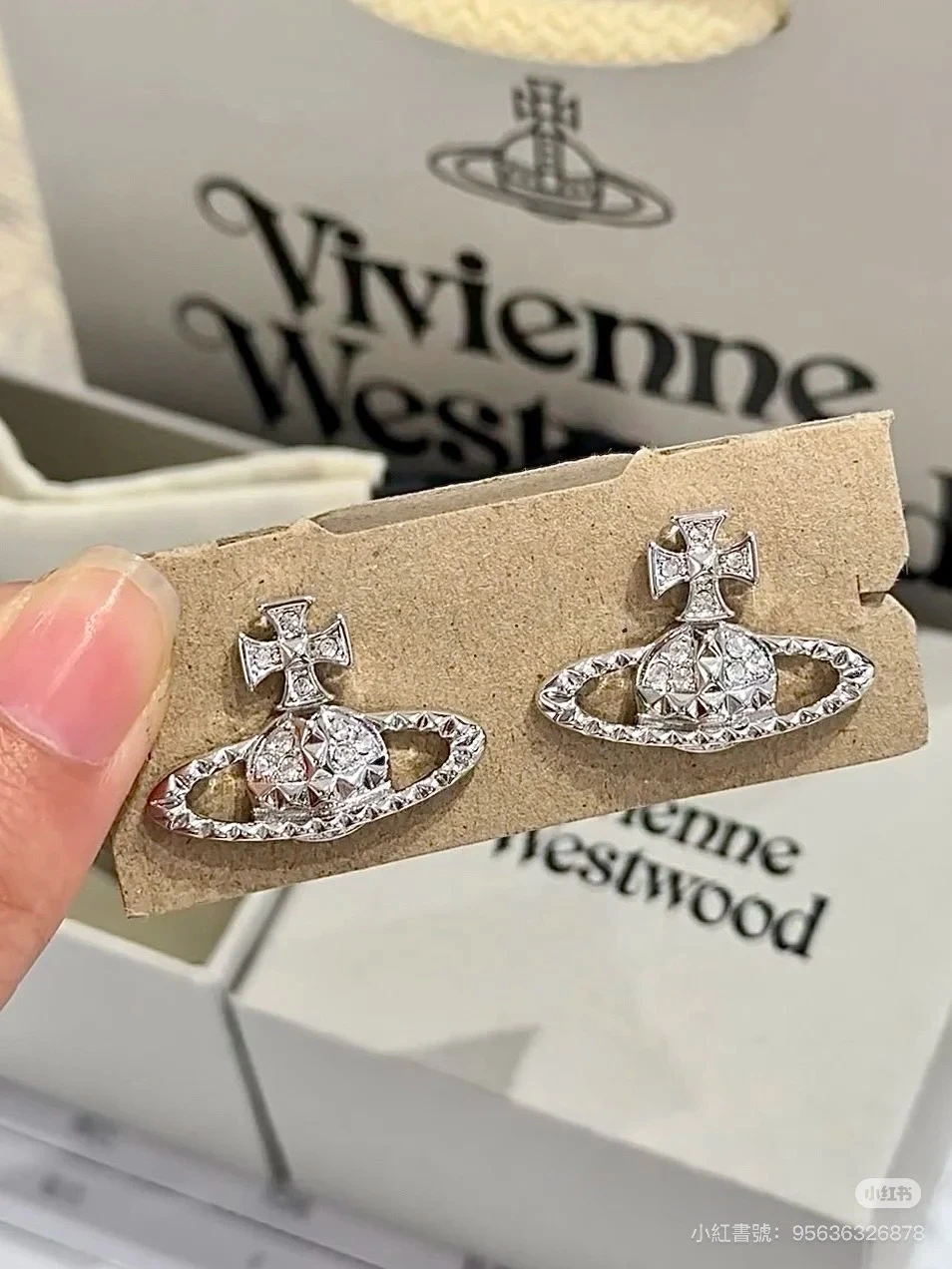 VIVIENNE WESTWOOD*預購*Mayfair Bas耳環 銀色