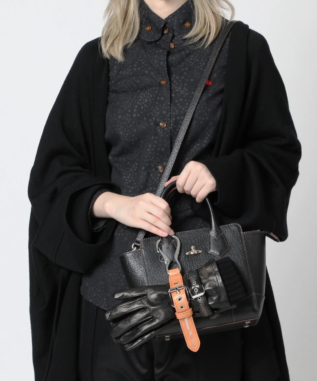 VIVIENNE WESTWOOD*現貨*手套 牛皮手套掛飾 掛勾款