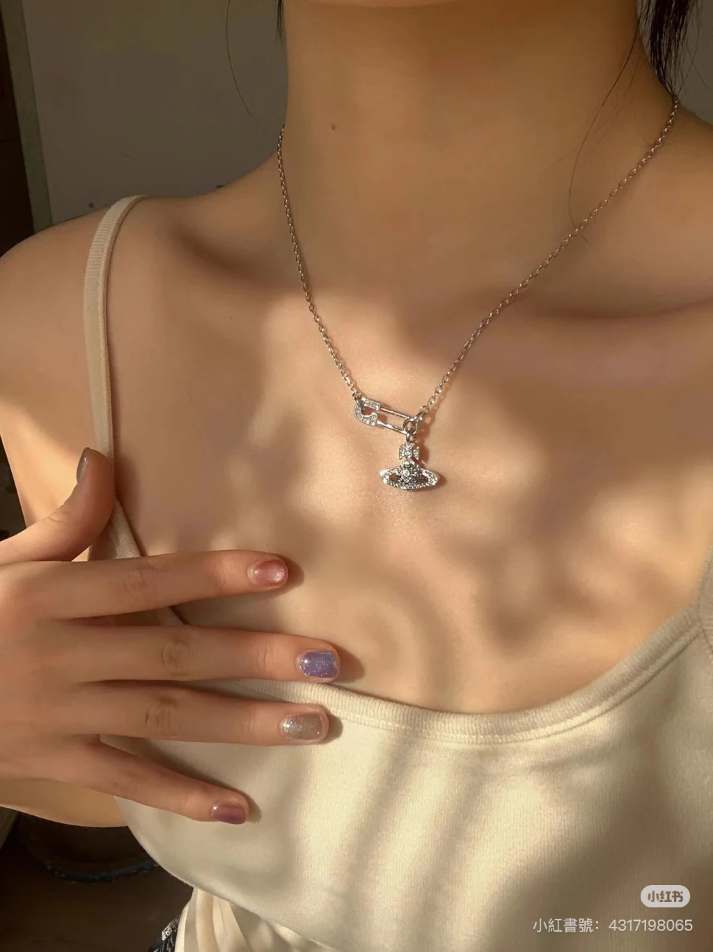 VIVIENNE WESTWOOD*在途*小別針項鍊