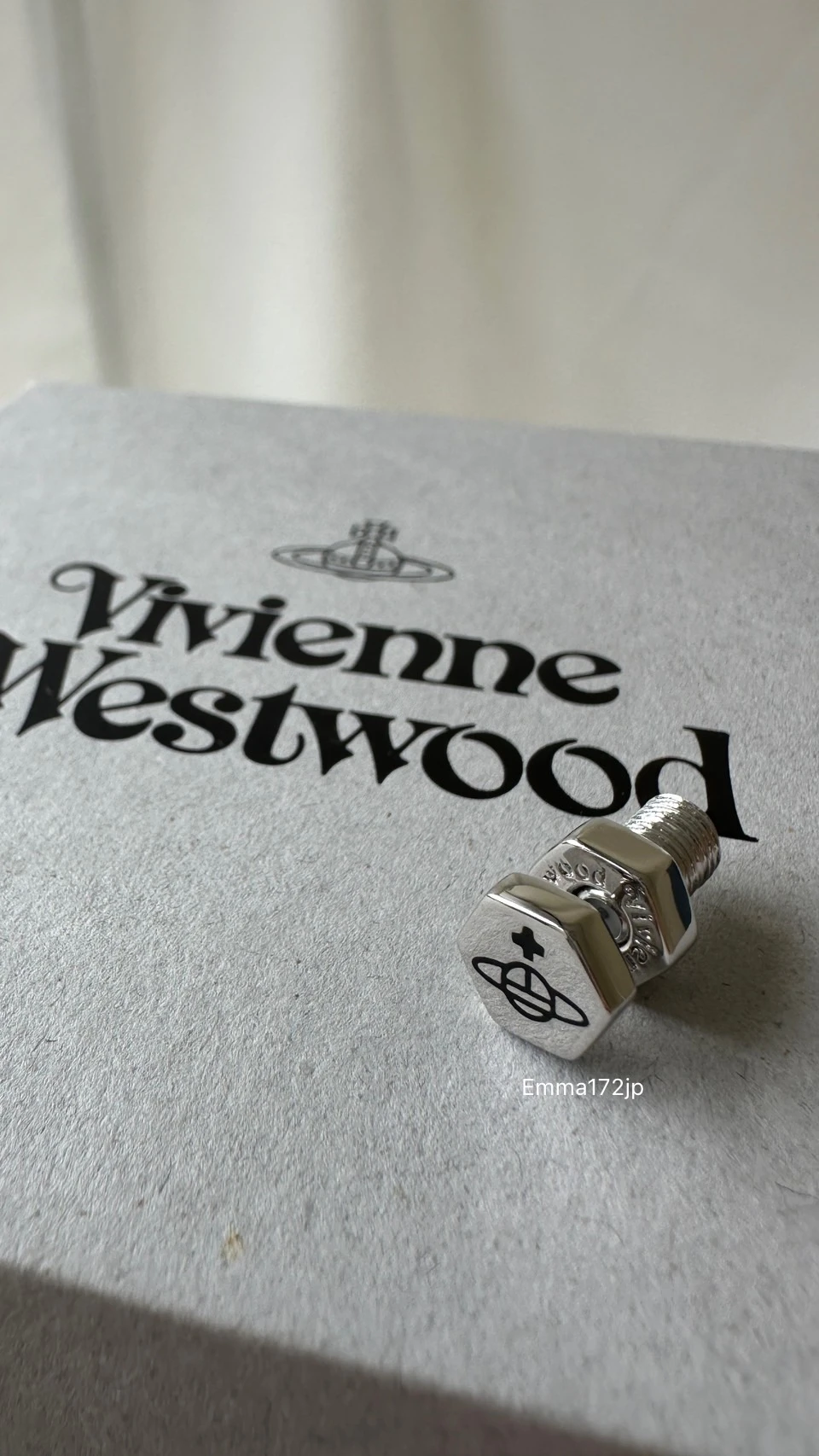 VIVIENNE WESTWOOD*預購*螺絲耳釘 單個