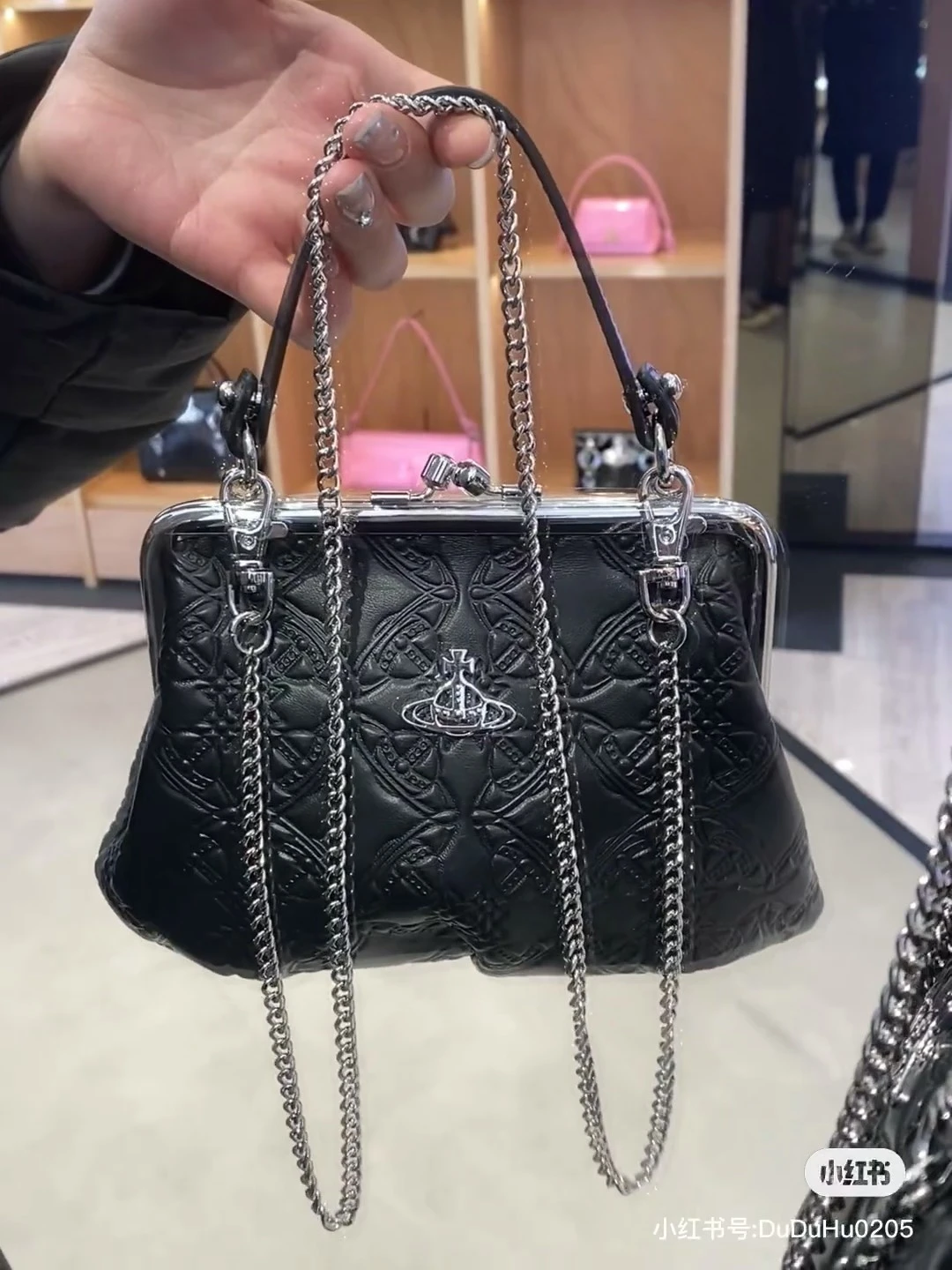 VIVIENNE WESTWOOD*現貨*壓紋口金餃子包