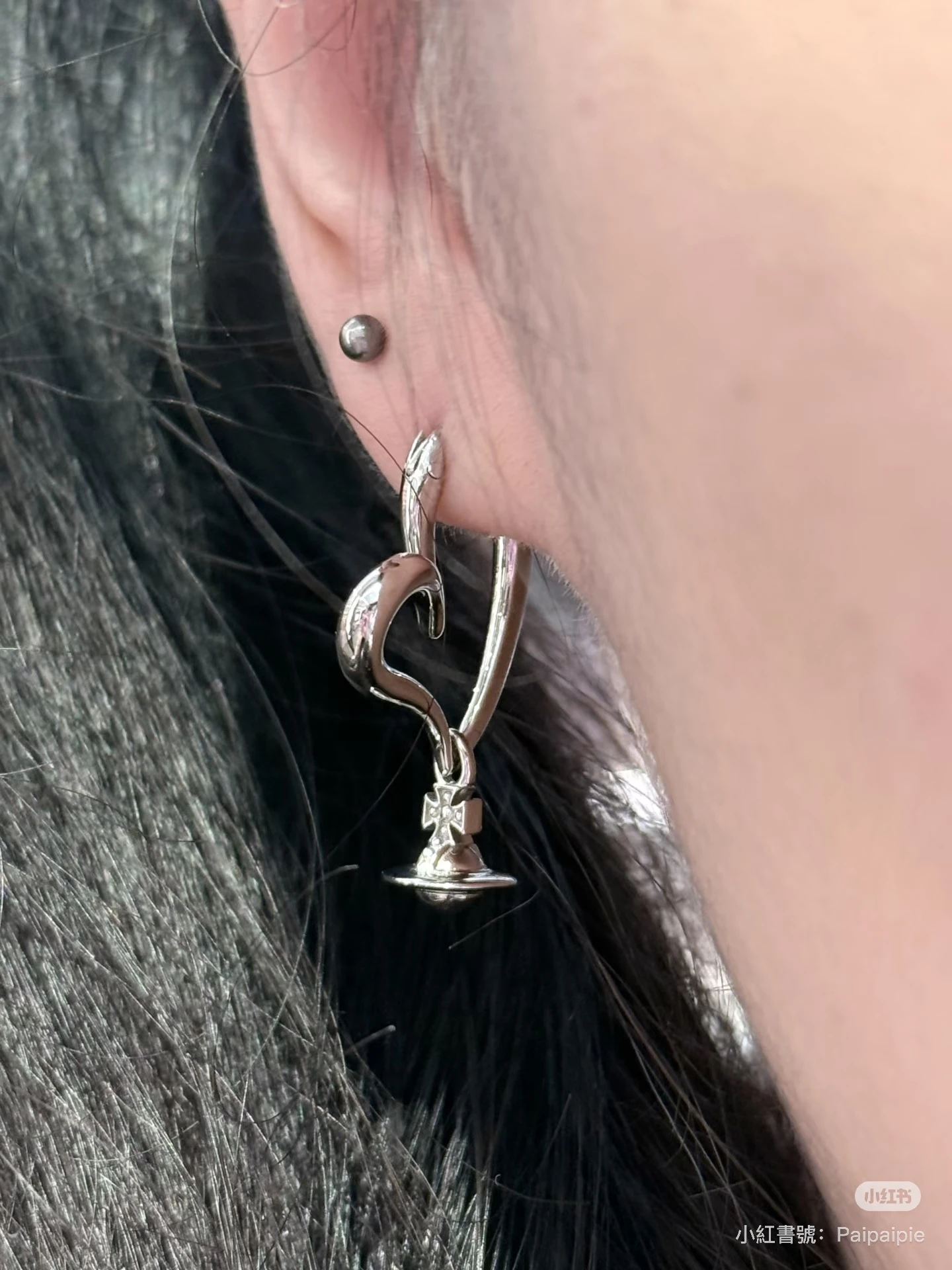 VIVIENNE WESTWOOD*預購*愛心垂墜耳環