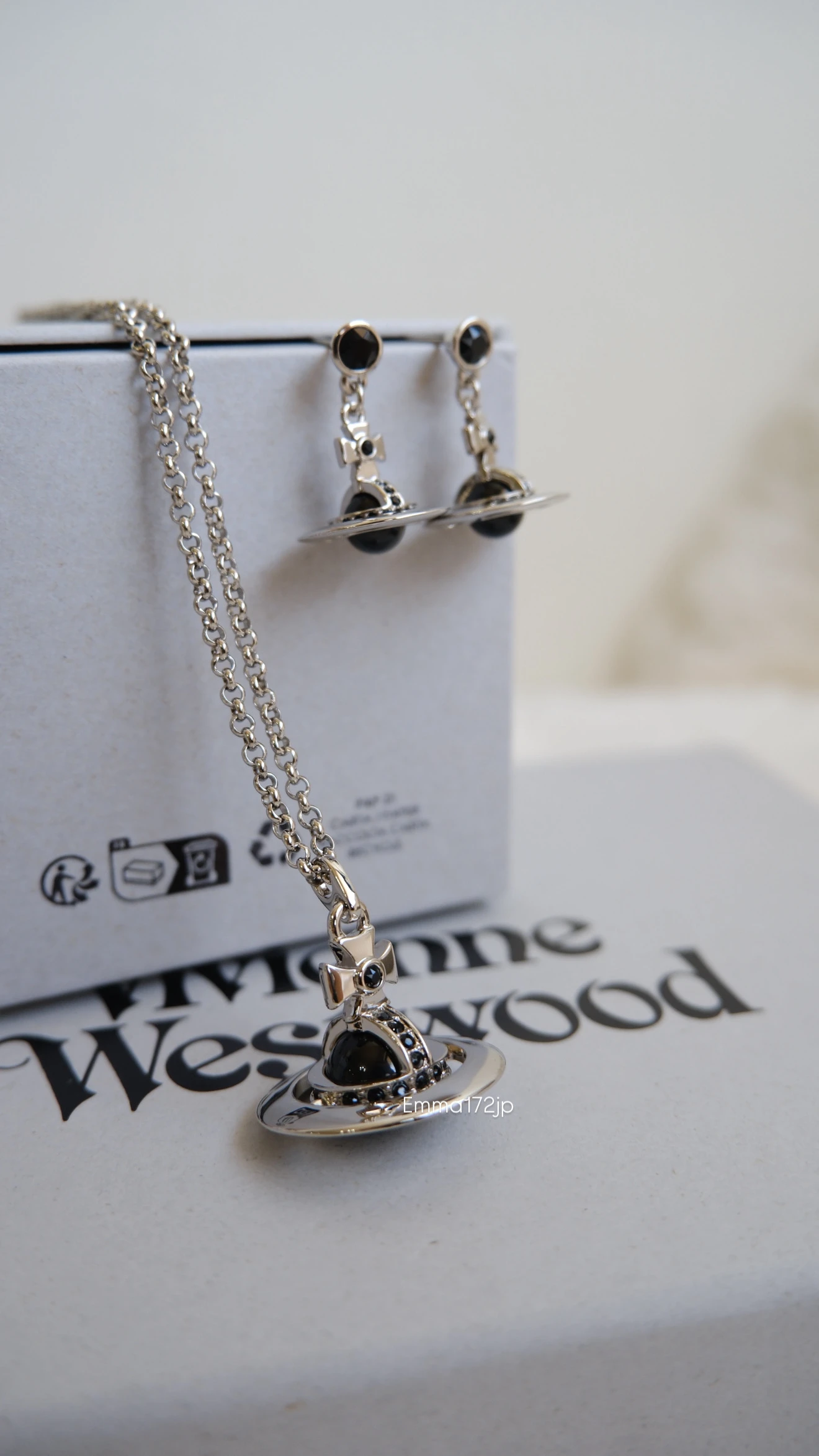 VIVIENNE WESTWOOD*現貨*經典ORB 黑球銀鏈 項鍊 耳環