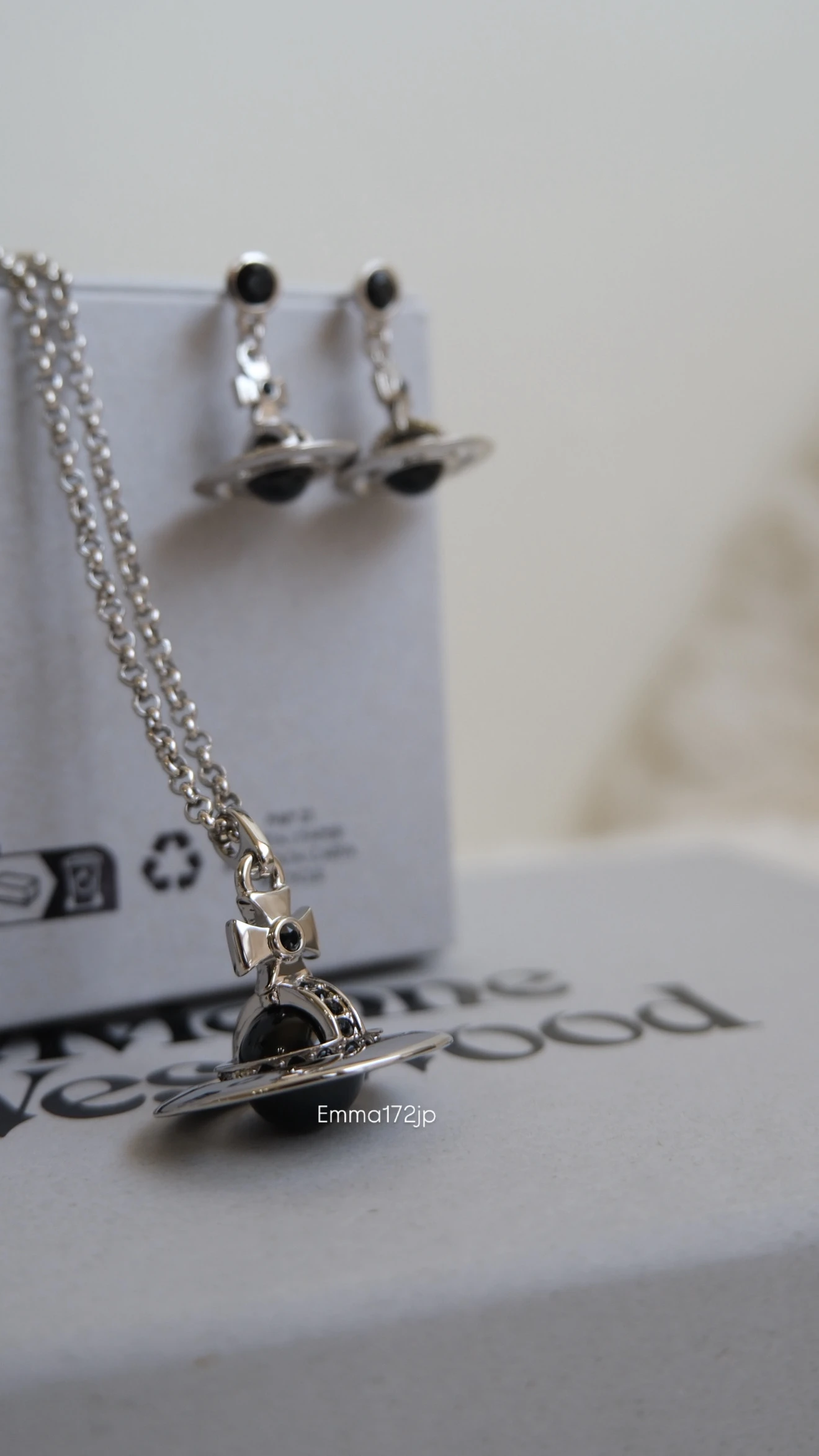 VIVIENNE WESTWOOD*現貨*經典ORB 黑球銀鏈 項鍊 耳環