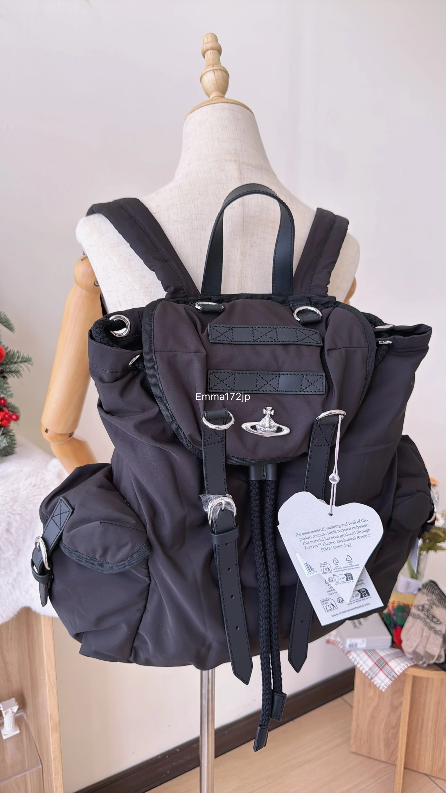 VIVIENNE WESTWOOD*預購*肯亞系列銀扣後背包 大號