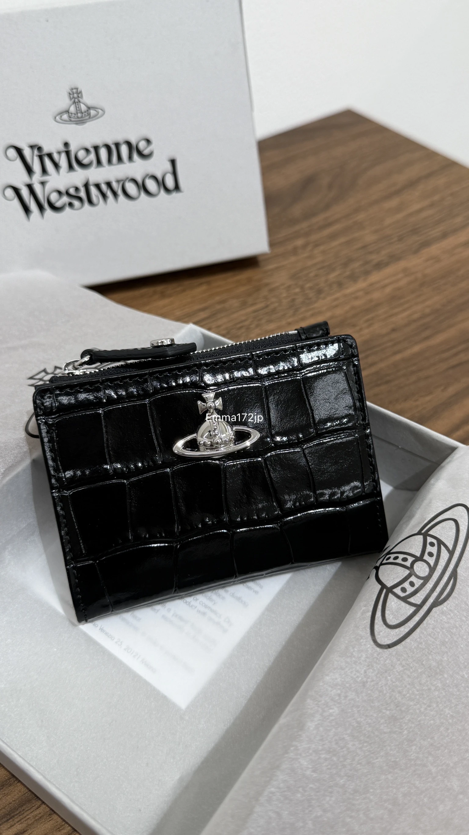 VIVIENNE WESTWOOD*現貨*鱷魚拉鍊卡包 26年新款