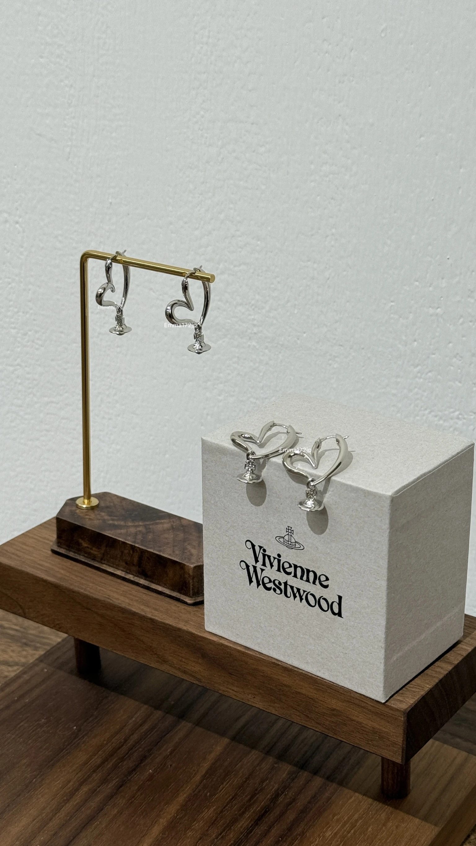 VIVIENNE WESTWOOD*預購*愛心垂墜耳環