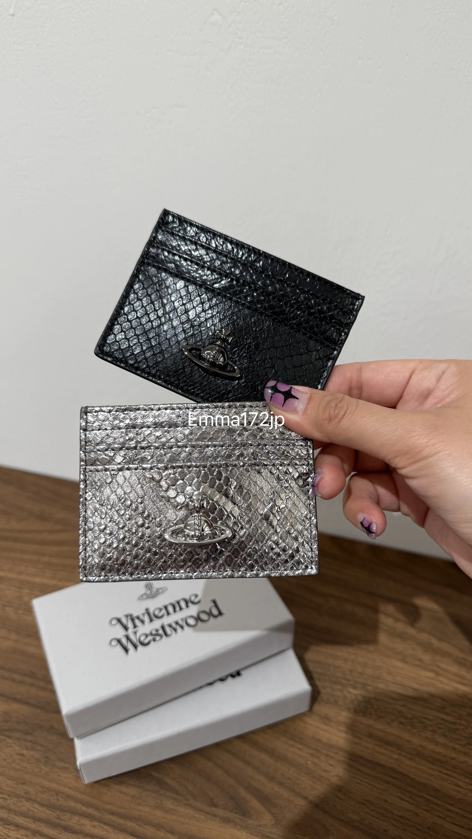 VIVIENNE WESTWOOD*現貨*蛇紋雙面卡夾 黑/銀 兩色