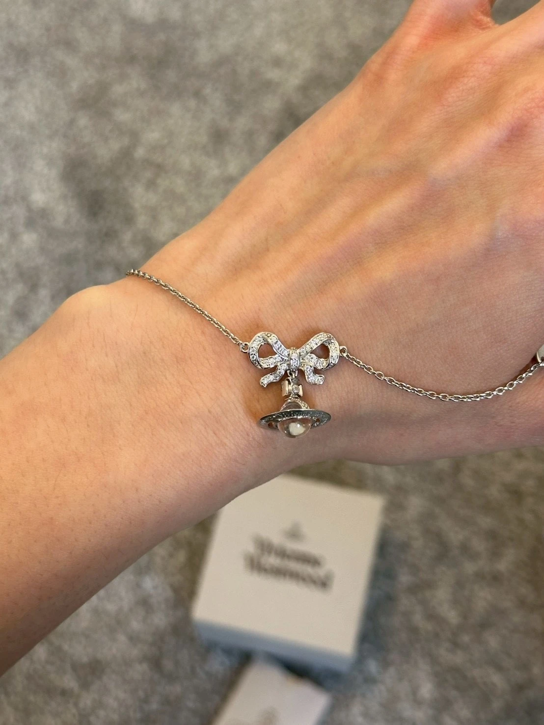 VIVIENNE WESTWOOD*現貨*925銀蝴蝶結透明球手鍊