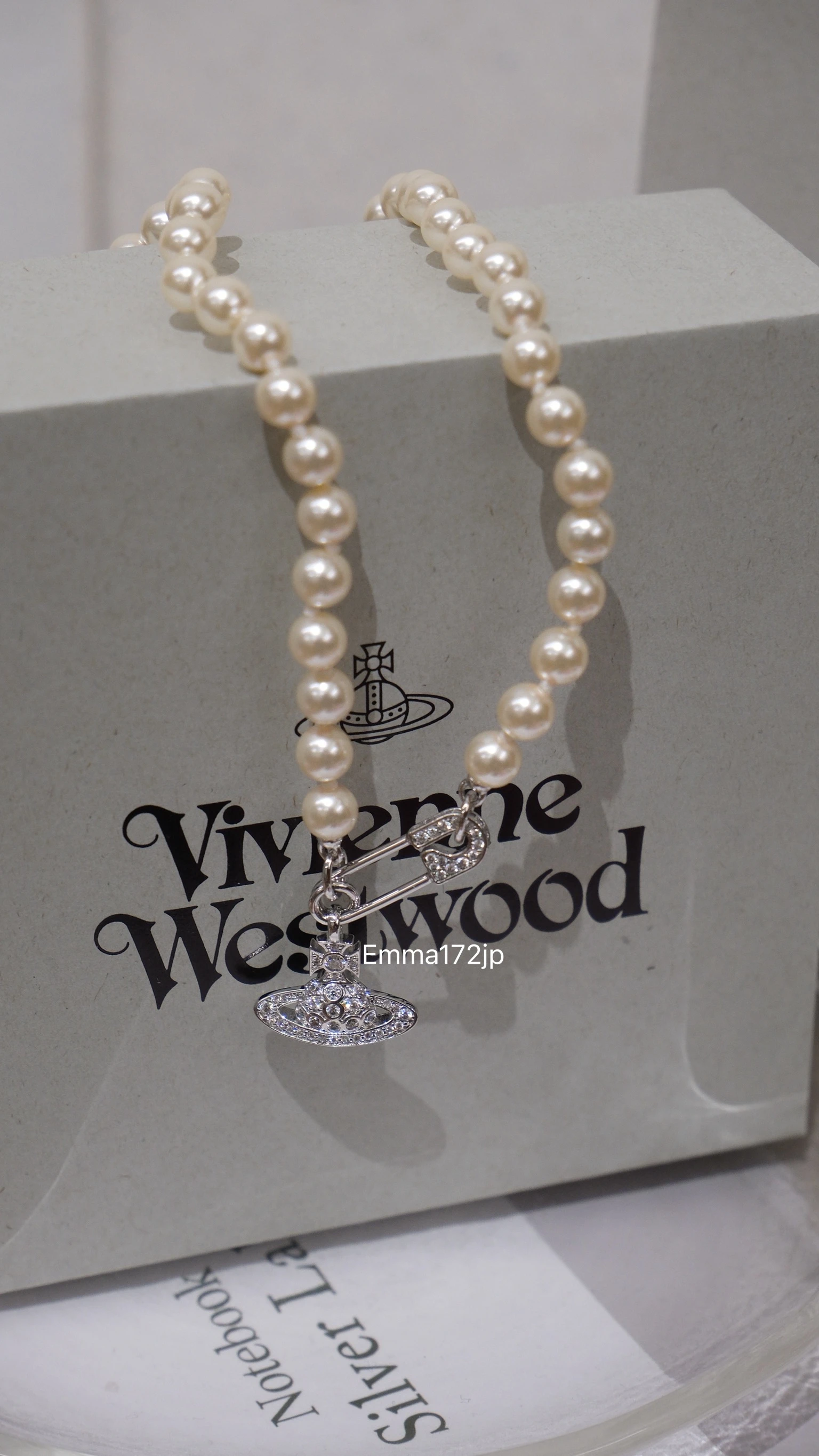VIVIENNE WESTWOOD *預購* 珍珠別針項鍊 手鍊