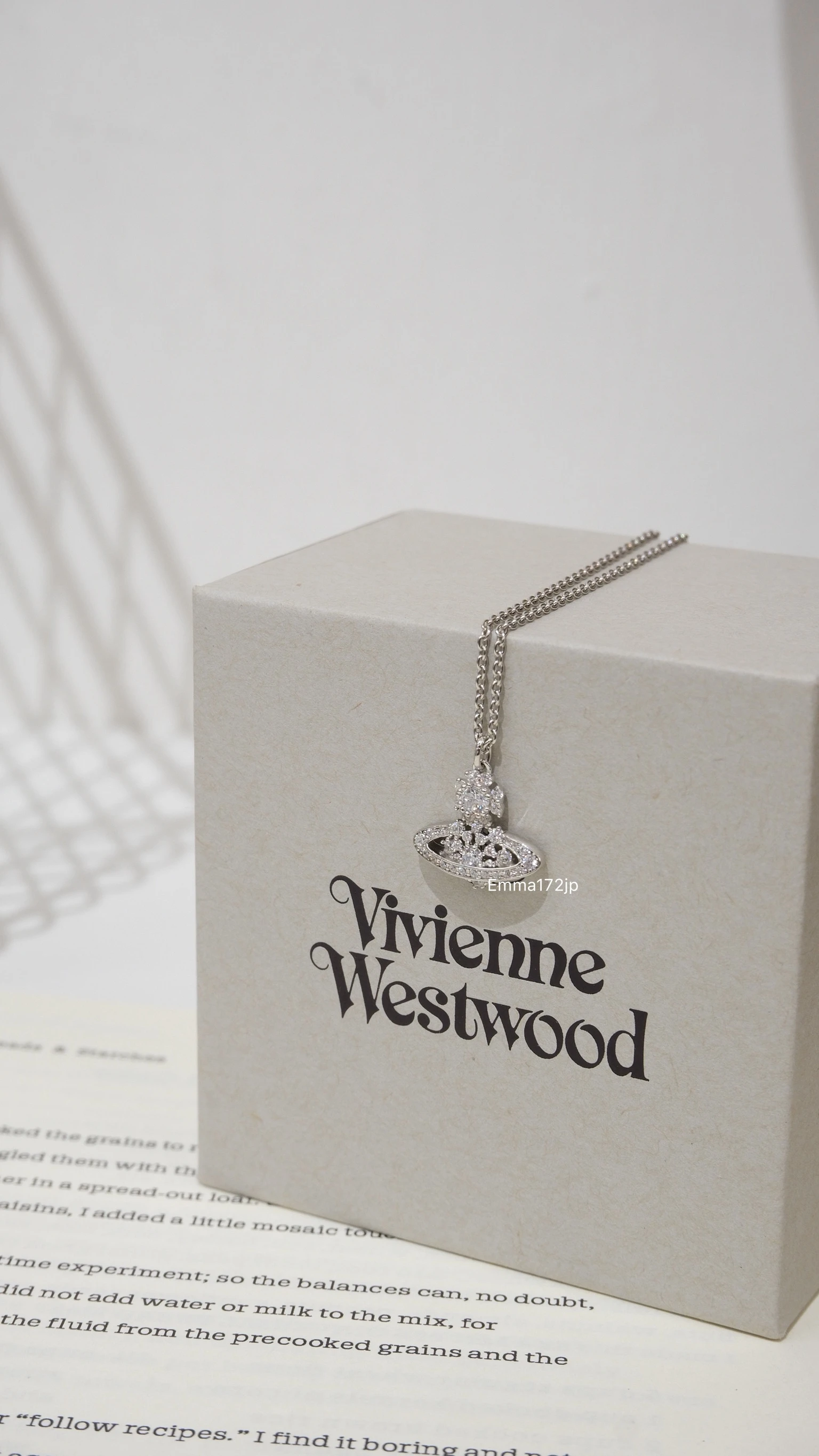 VIVIENNE WESTWOOD *現貨+預購*925銀雪花項鍊 手鍊