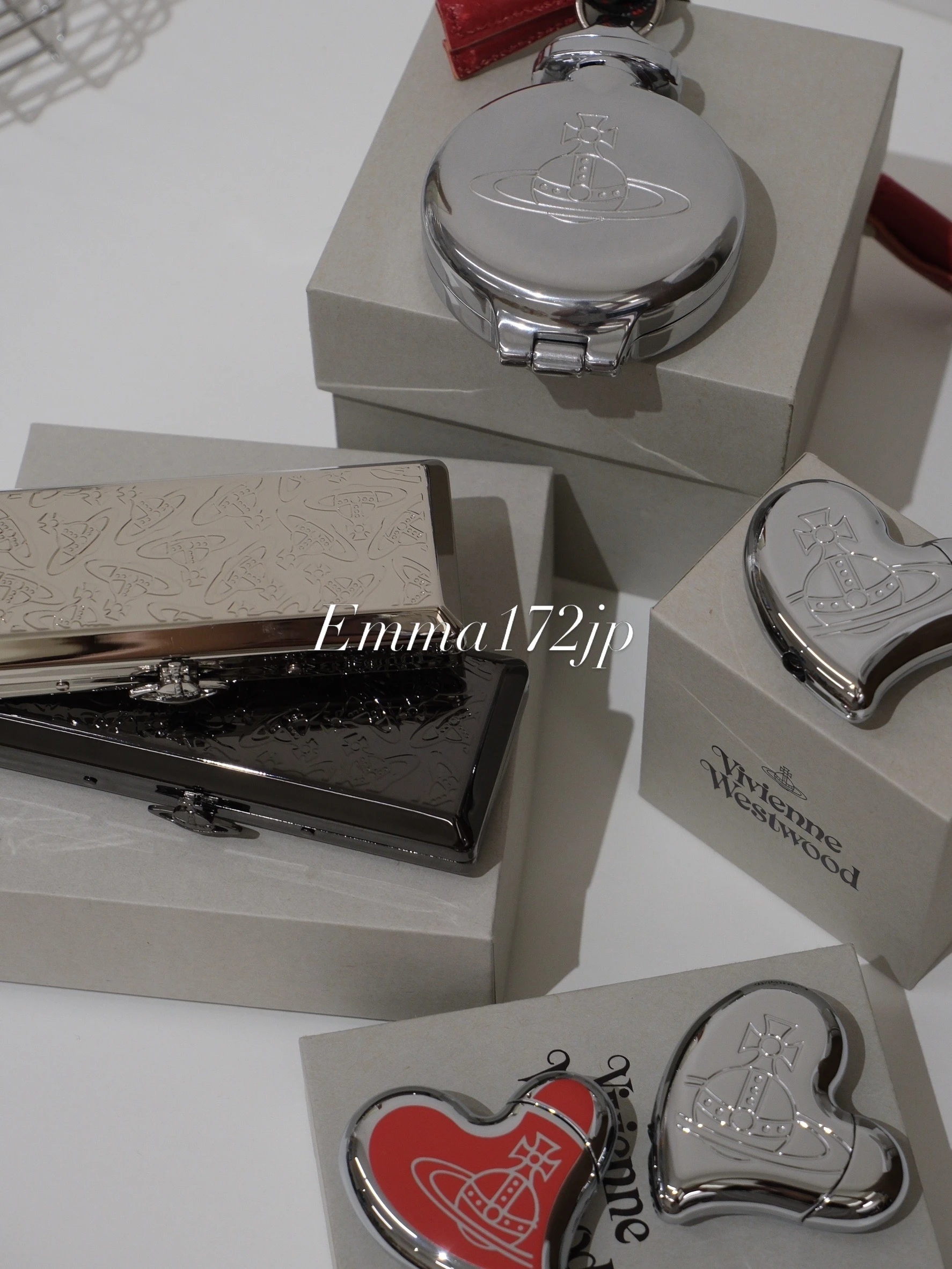 VIVIENNE WESTWOOD*現貨+預購* 菸盒 銀色 槍黑色
