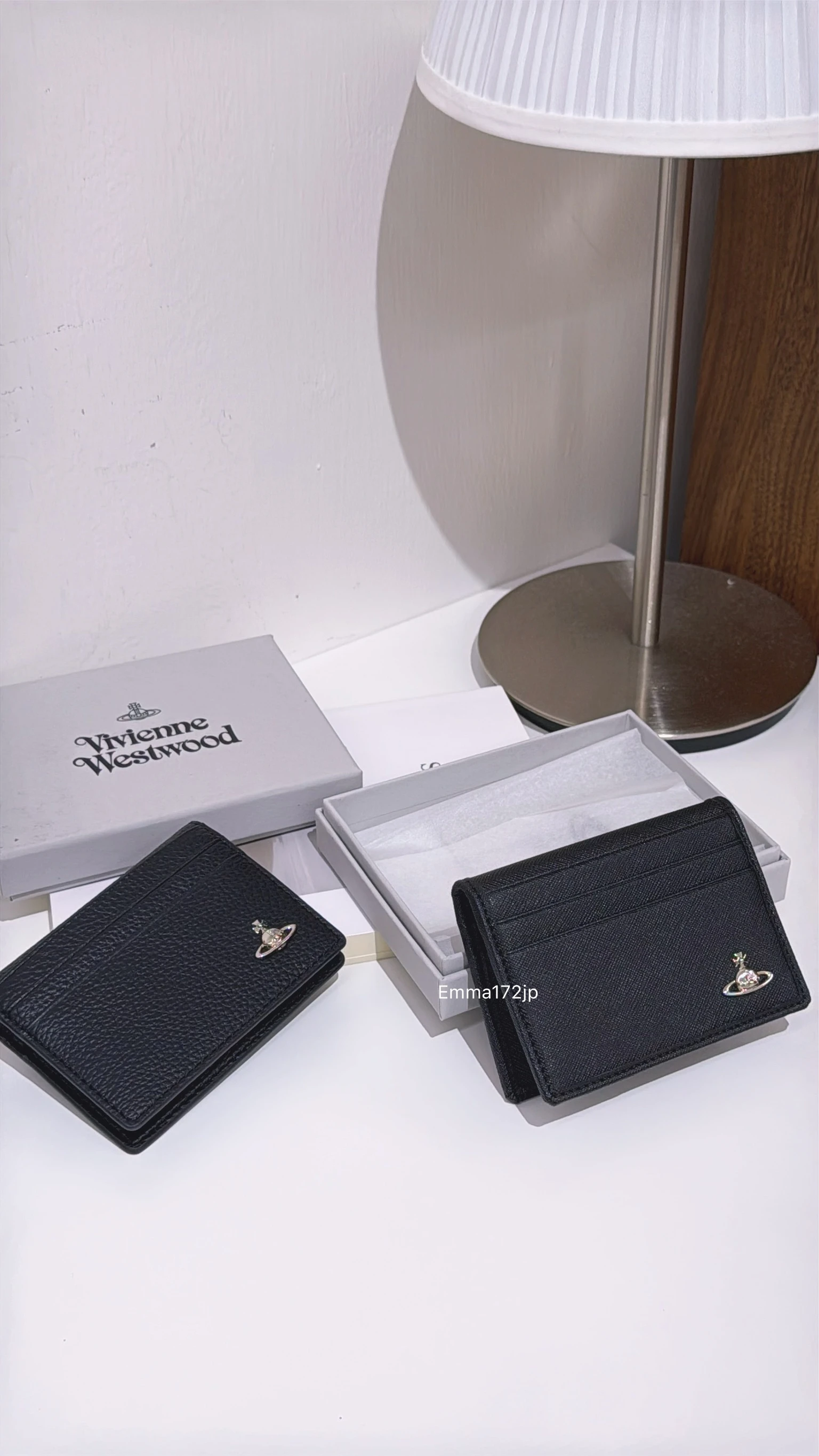 VIVIENNE WESTWOOD*現貨*對折卡包 十字紋 荔枝紋
