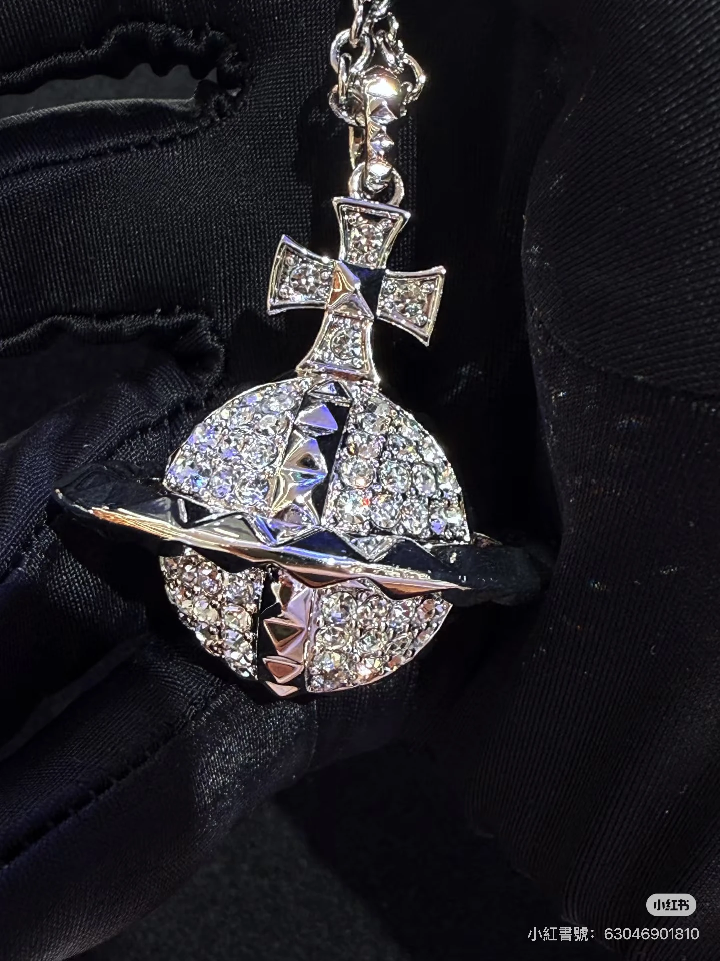 VIVIENNE WESTWOOD*預購*立體白鑽大號 Mayfair項鍊