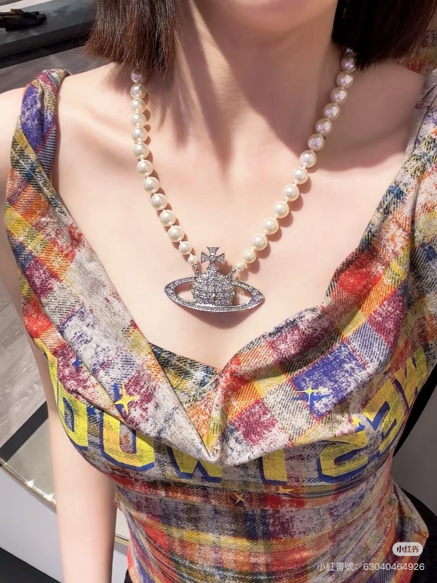 VIVIENNE WESTWOOD*預購*One Row Pearl Bas Relief Choker　珍珠大行星項鍊