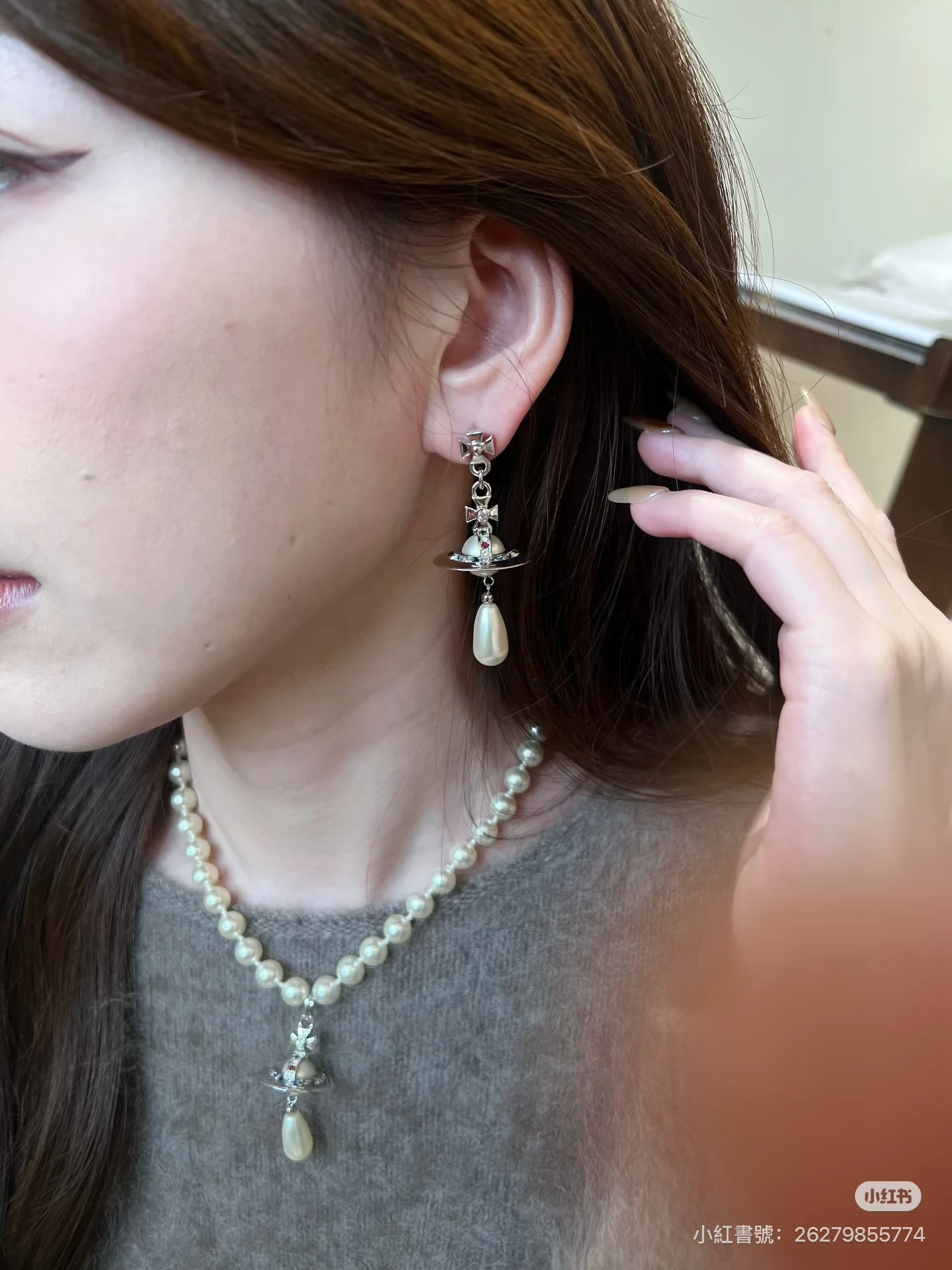 VIVIENNE WESTWOOD*預購*垂墜珍珠耳環 銀色