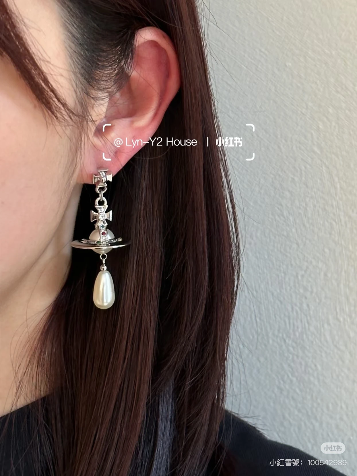 VIVIENNE WESTWOOD*預購*垂墜珍珠耳環 銀色
