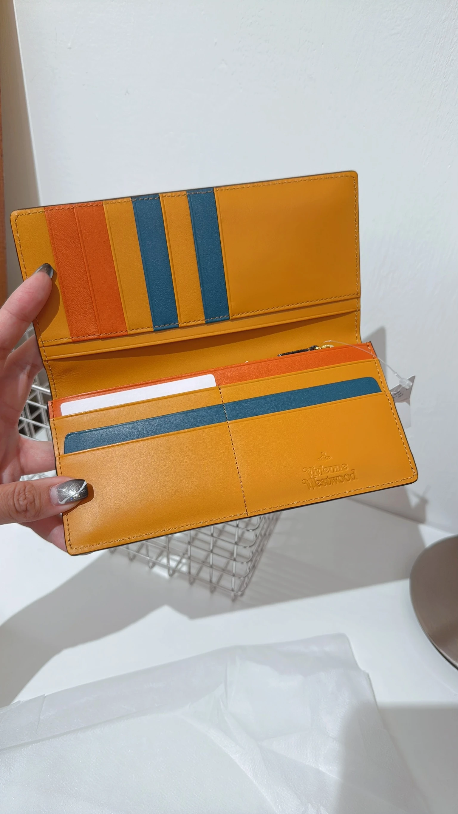 VIVIENNE WESTWOOD*現貨*日本ＯＵＴＬＥＴ帶回 拼接皮革長夾 無盒