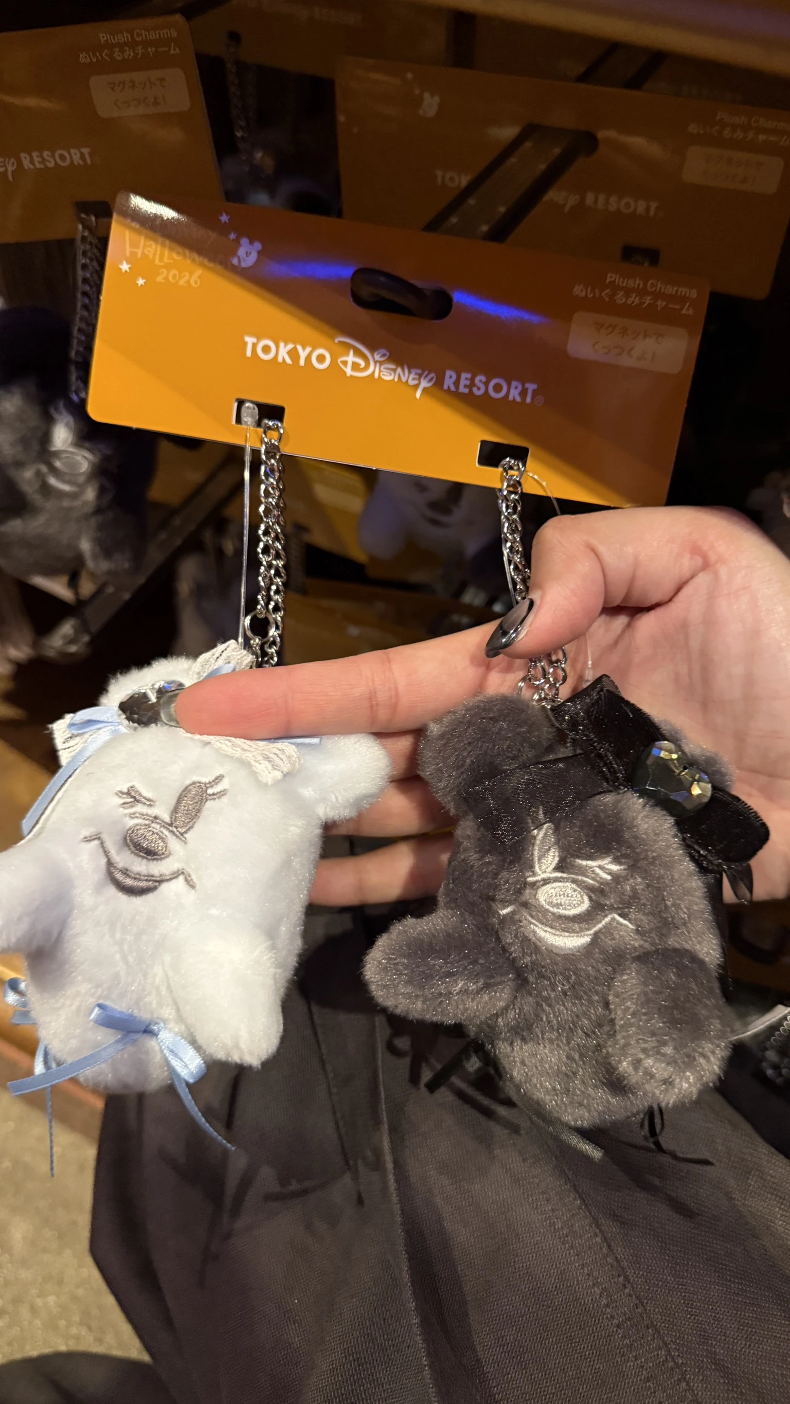 東京迪士尼 萬聖節*預購*磁吸黑白小幽靈吊飾