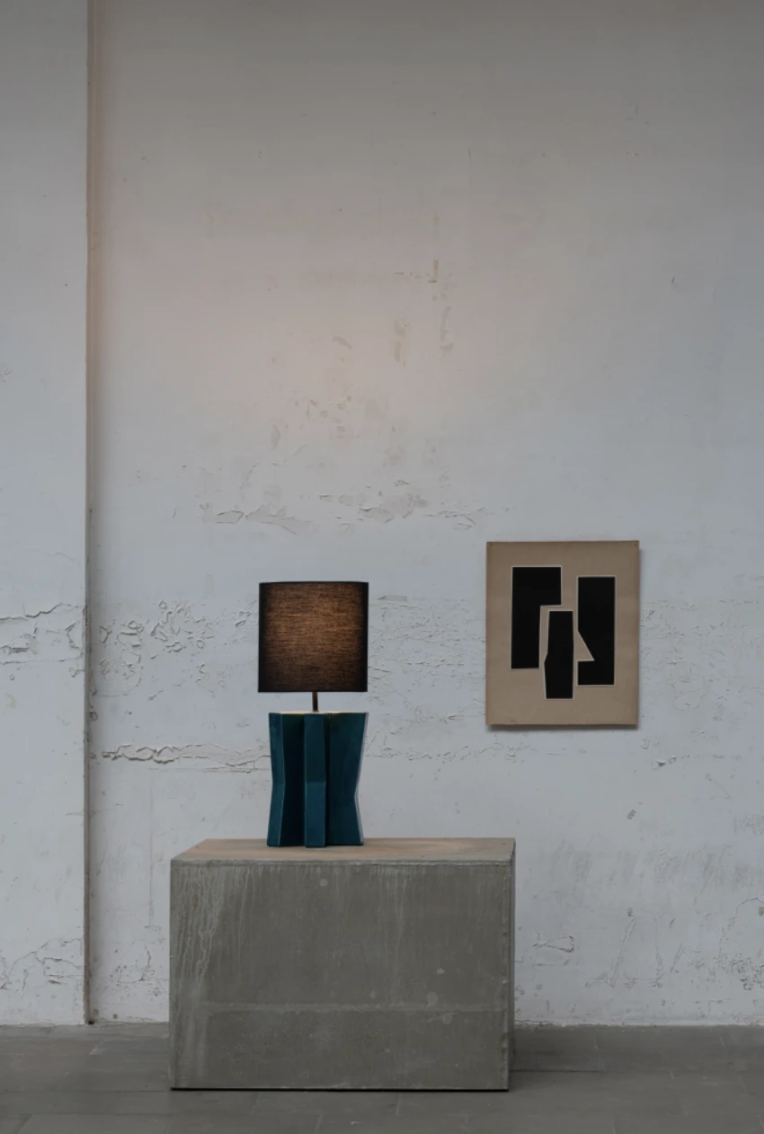 Table lamp °1 blue - black Yucca - Serax