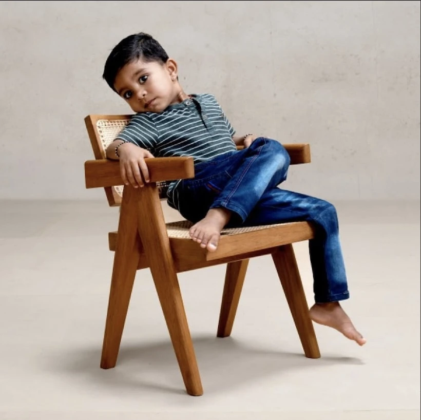 Pierre Jeanneret Office Chair V Leg Children's Edition - Phantom Hands
