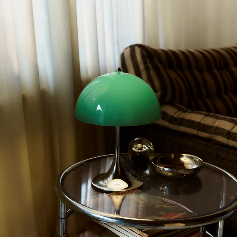 (現貨優惠) Original opal green 無線充電桌燈 - Louis Poulsen Panthella Portable Lamp