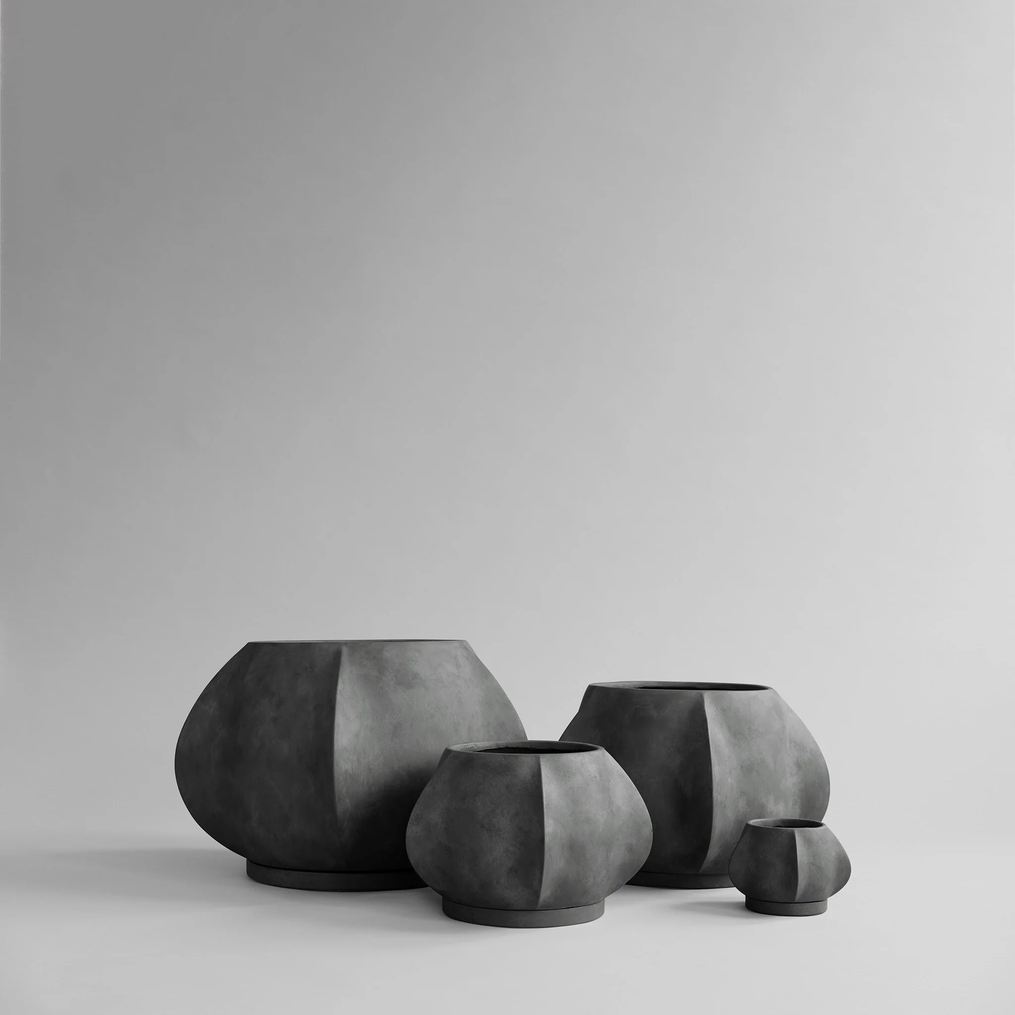 Arket Plant Pot Dark Grey (共4個尺寸) - 101 Copenhagen