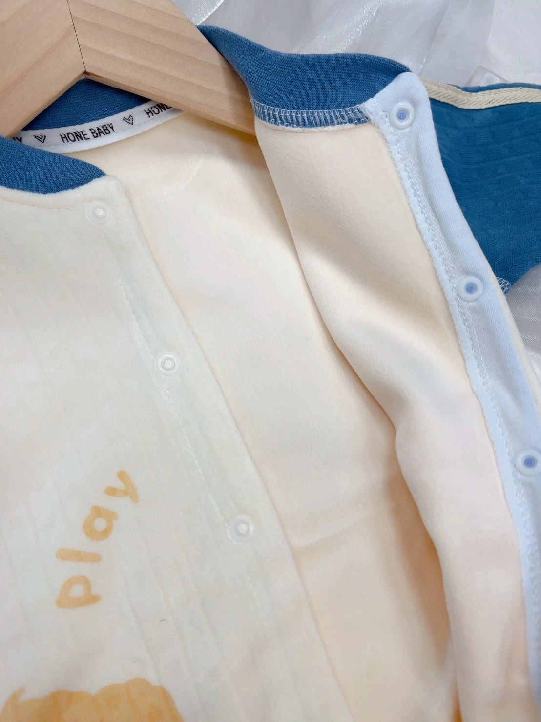 刷毛圍巾狗爬服