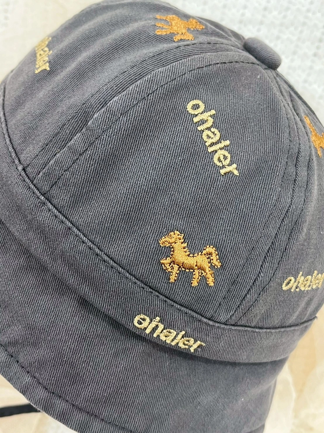 刺繡小馬漁夫帽