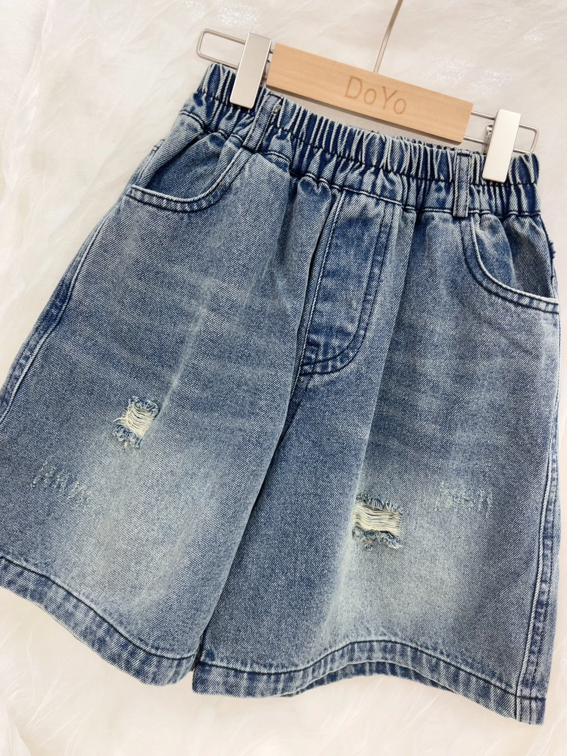 後口袋刺繡短褲