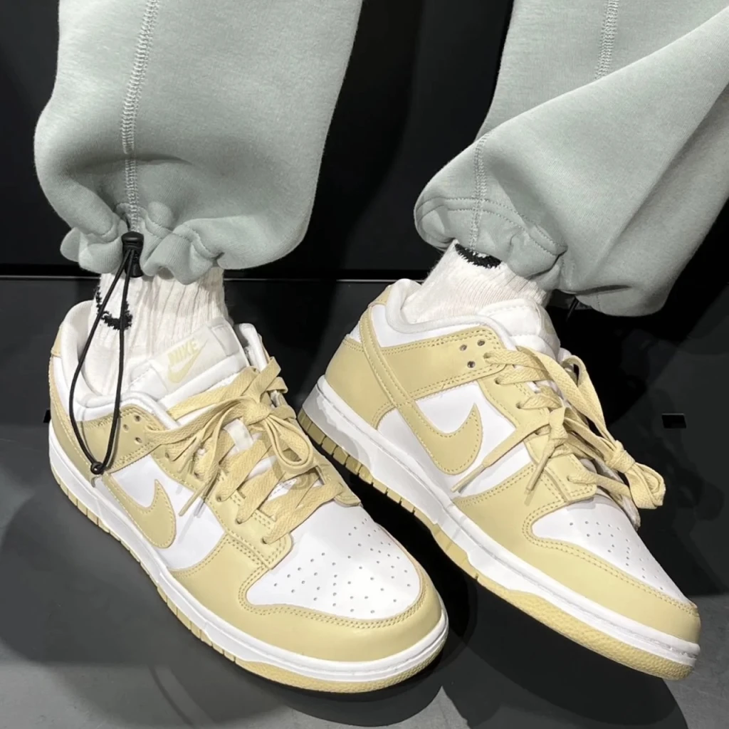 NIKE DUNK LOW "Team Gold" 燕麥奶茶 (DV0833-100)
