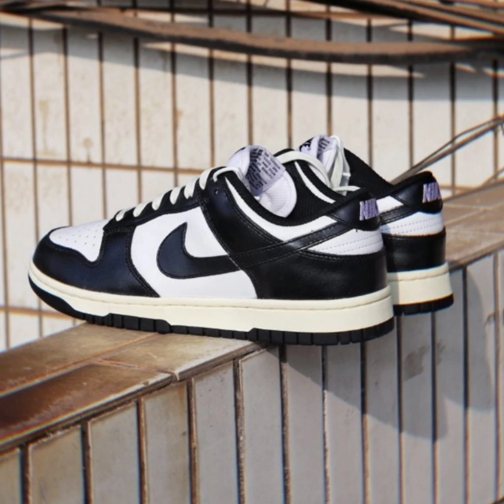 NIKE DUNK LOW PRM 奶油底 復古黑白熊貓 (FQ8899-100)