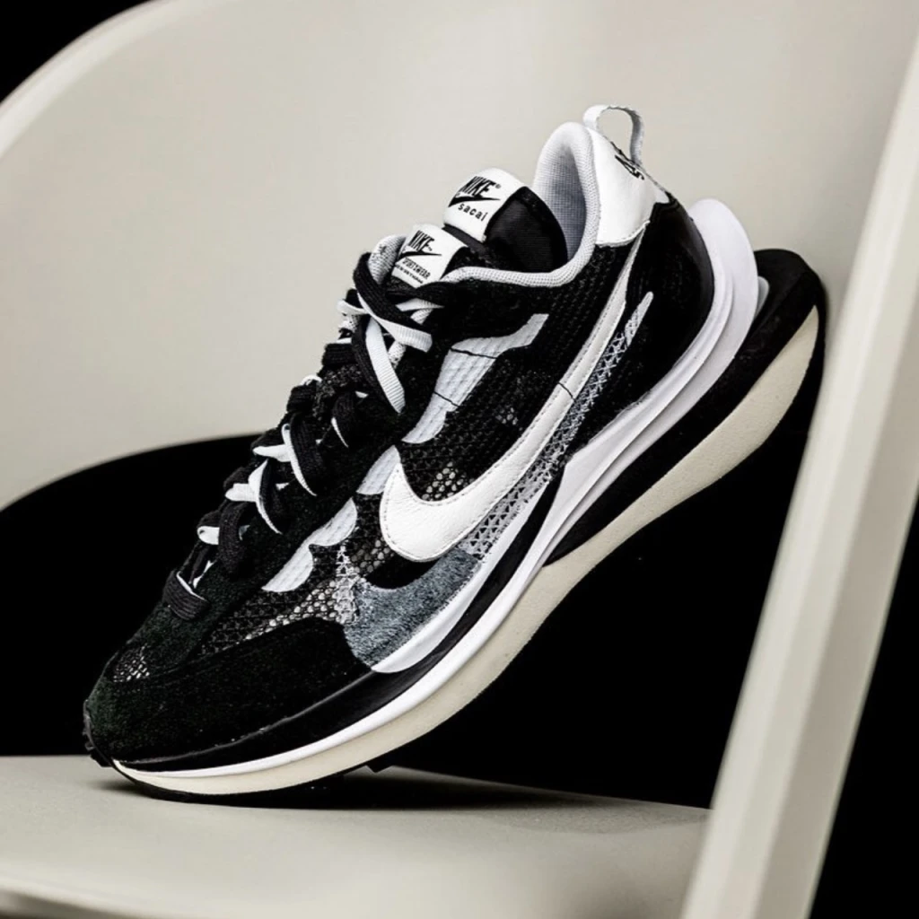 Nike x Sacai Vaporwaffle 黑白 CV1363-001
