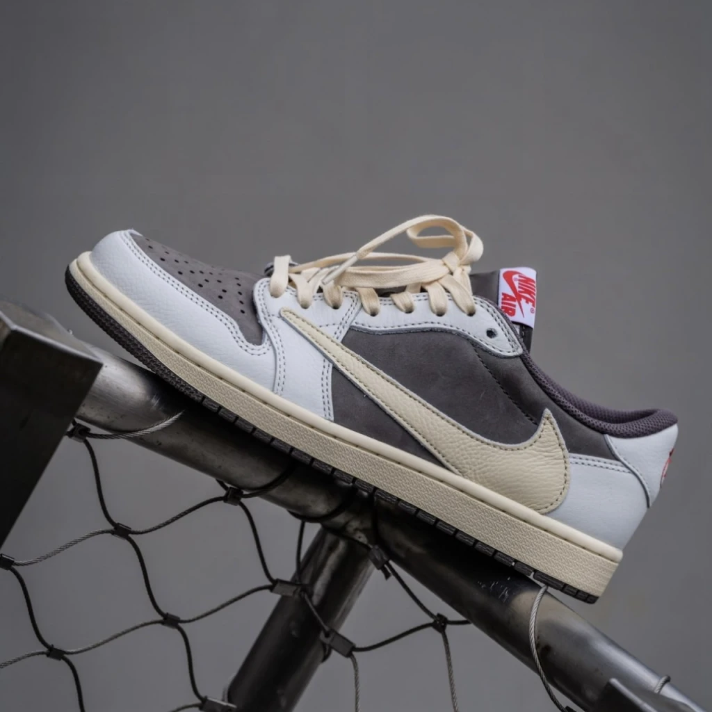 Travis Scott x Air Jordan 1 Low Reverse Mocha 反轉摩卡 倒鉤 DM7866-162