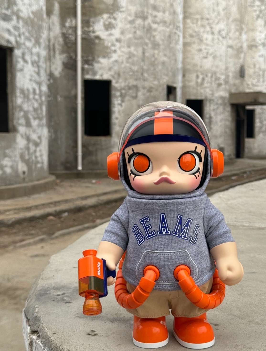 泡泡瑪特POPMART X BEAMS 400% Molly 潮流公仔球鞋國外代購潮流精品