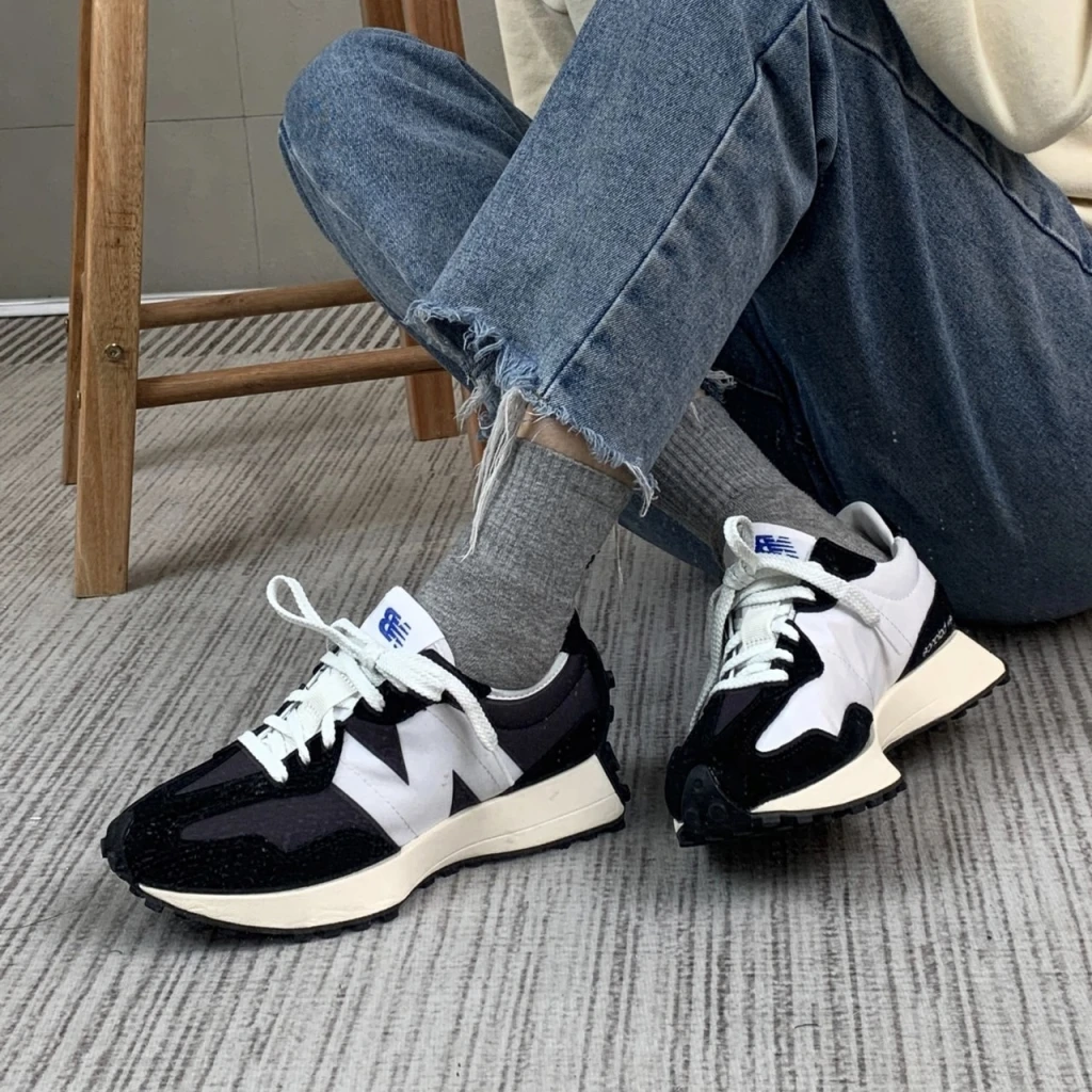 NEW BALANCE NB327 復古黑白藍標 (S327LB1)