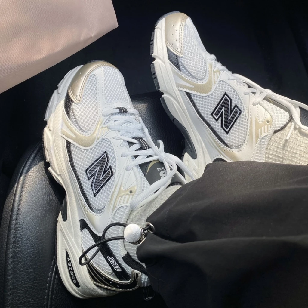 NEW BALANCE NB530 奶油黑金白 (MR530TC)