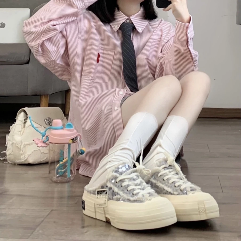 xVESSEL G.O.P Slip 天鵝之淚 長絨毛亮片半拖 (S23X07G)
