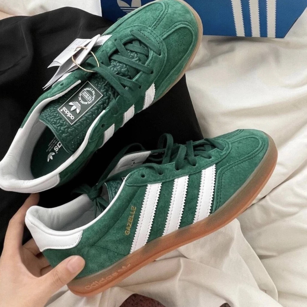 ADIDAS ORIGINALS GAZELLE INDOOR 經典復古白綠麂皮 (IG1596)