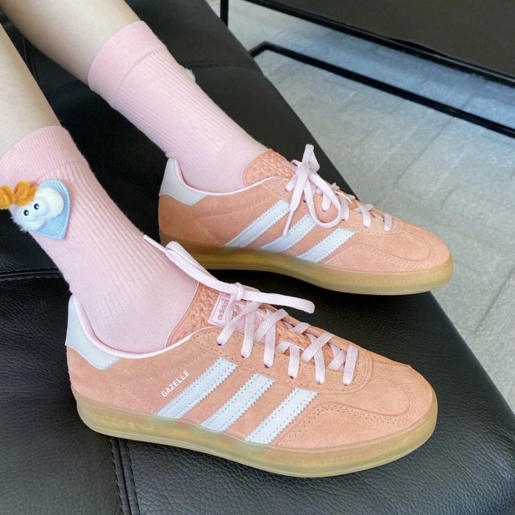 <限時折扣> ADIDAS ORIGINALS GAZELLE INDOOR 國外限定款 蜜桃烏龍 (IE2946)