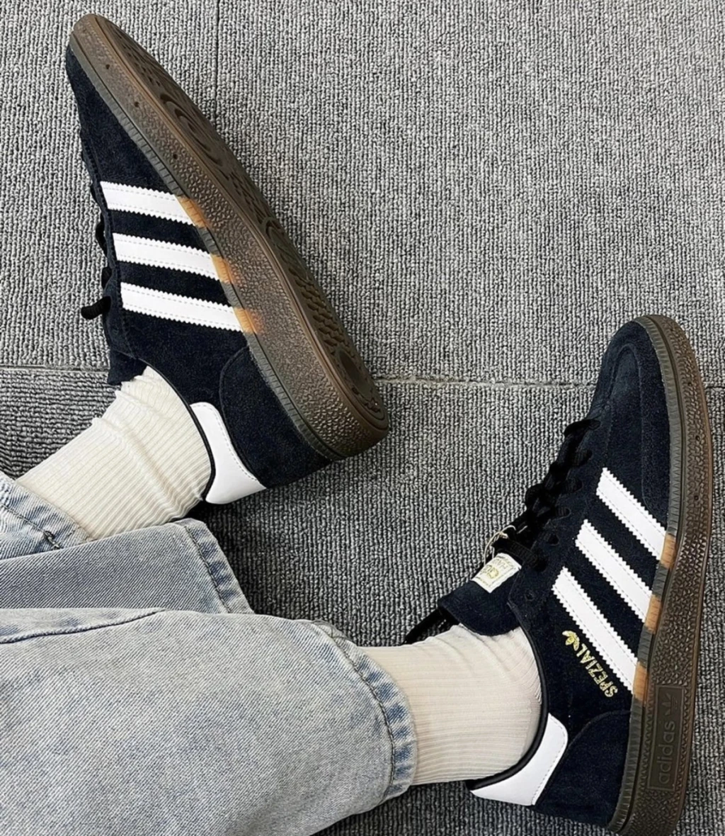 ADIDAS ORIGINALS HANDBALL SPEZIAL 麂皮黑白 (DB3021)
