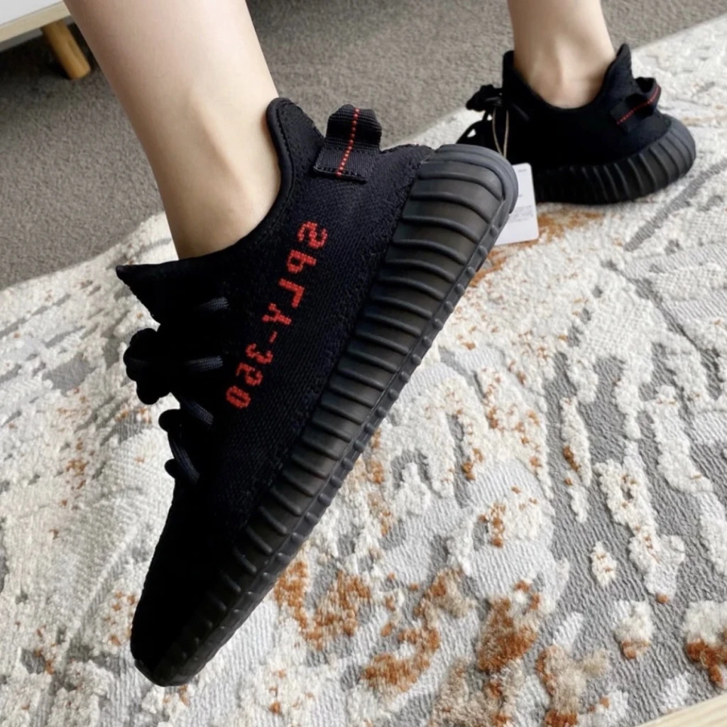 ADIDAS YEEZY BOOST 350 V2 經典黑紅字 (CP9652)
