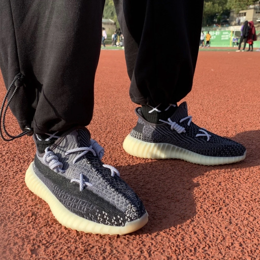 ADIDAS YEEZY BOOST 350 V2 黑芝麻 (FZ5000)